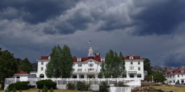 THE GHOSTS OF THE STANLEY HOTEL
